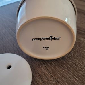 Pampered Chef  Microwave Egg Cooker